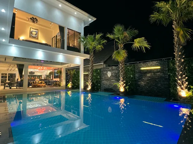 ART POOL VILLA PATTAYA