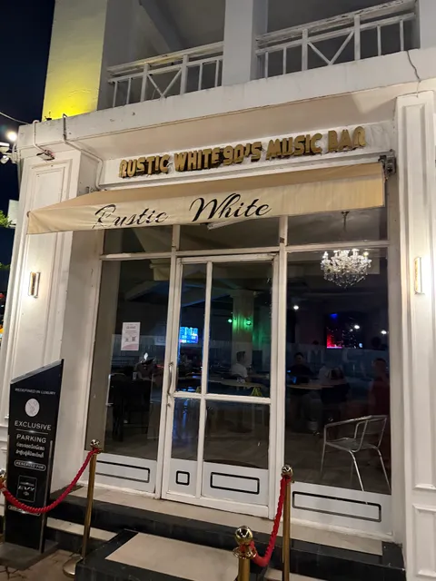 Rustic White 90’s Music Bar