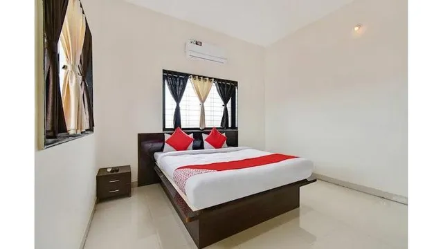 OYO 48854 Hotel Vishwajeet