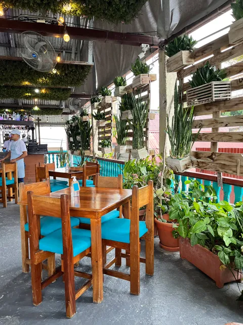 Terrazzo, Ristorante E Bar