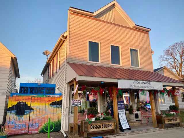 Lola's Pastry Bread & Jam Bakery