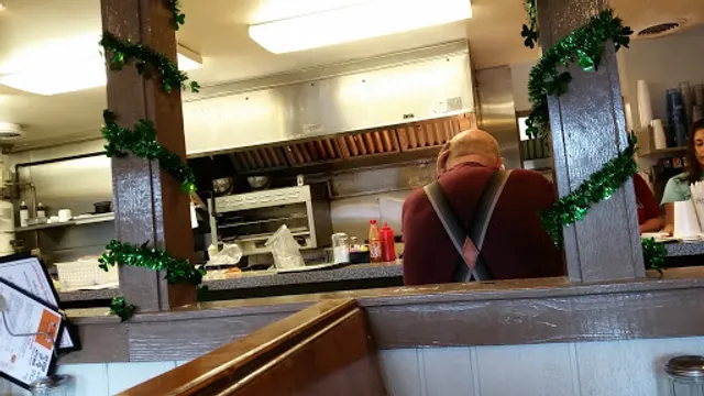 Auntie Ann's Kitchen 2