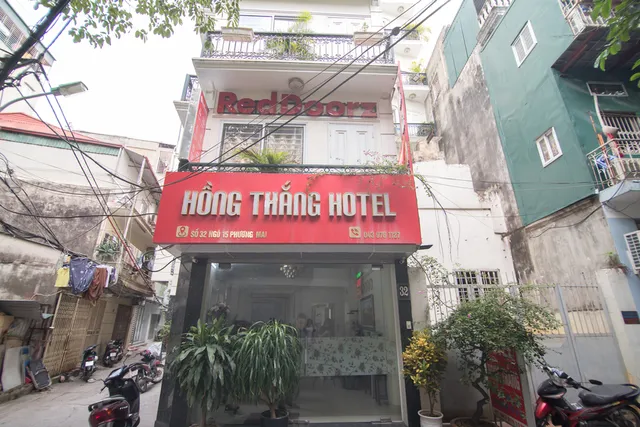 RedDoorz near Vietnam France Hospital