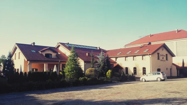 Hotel & Restauracja "Zajazd Idylla"