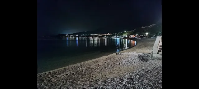 Apartments Tucepi Jakić