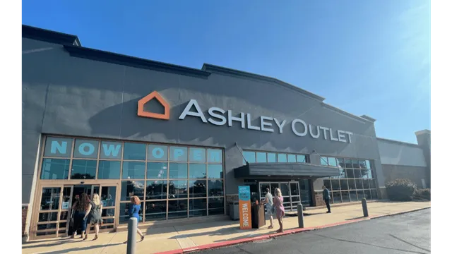 Ashley Outlet