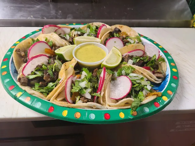 La Casita Tacos y Pupusas y Mas