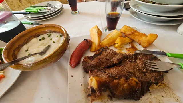 Quinta restaurante mi viejo quebracho