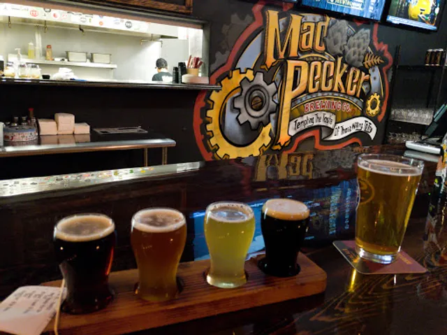 Mad Pecker Brewing Co. & Restaurant