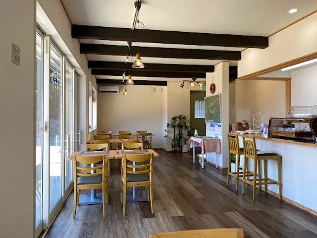 レストランカフェグレーテルの森