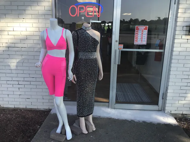 Paisleys Luxe Boutique