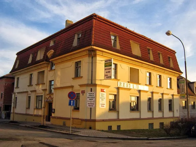 SPRING HOTEL - MĚLNÍK