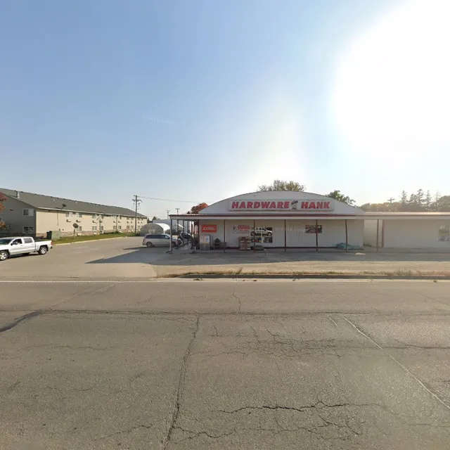 Larson's Hardware Hank