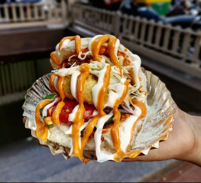 TVT - The Vadapav Town