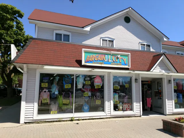 Bargains Of Mackinaw City