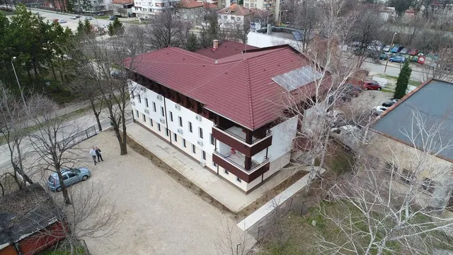 МОТЕЛ ПРИЯТЕЛИ