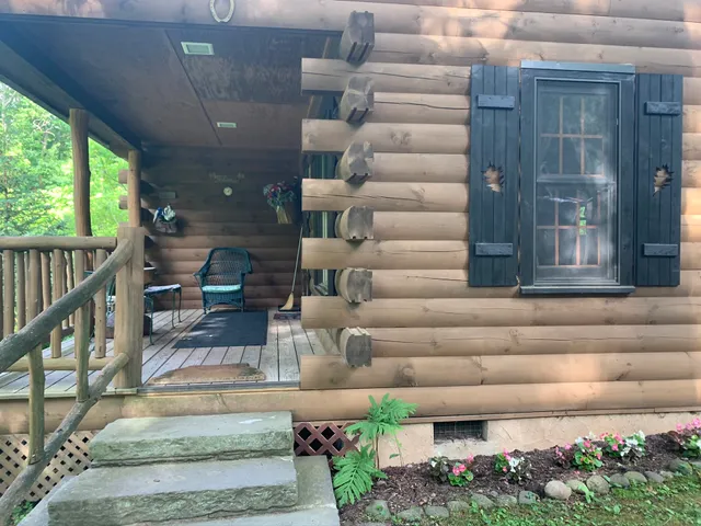 Simpler Times Cabins