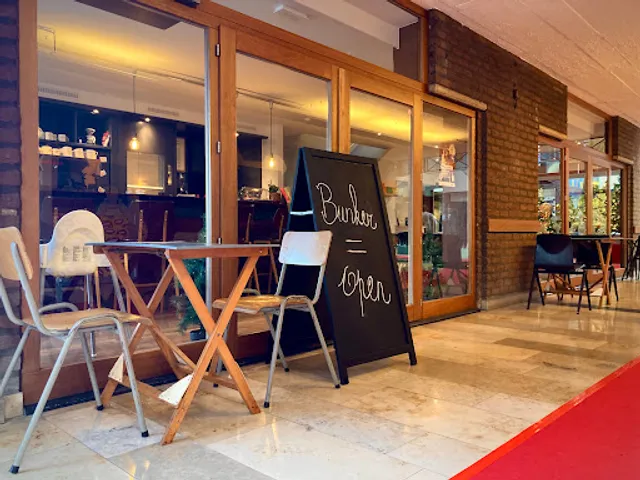 Bunker specialty koffiebar - natuurwijnen & geuze