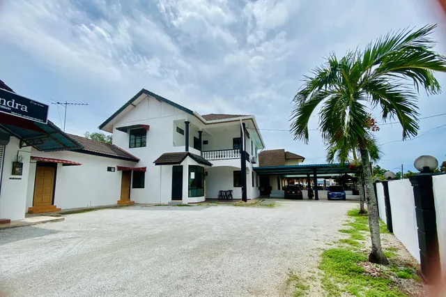 JBK VILLA EMPIRE (ROOMSTAY)