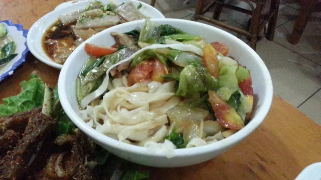 Traditional Henan Braised Noodle Restaurant