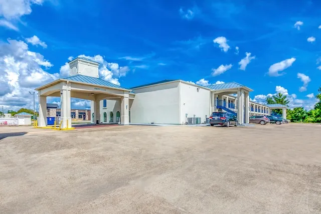 Hotel Denham Springs I-12