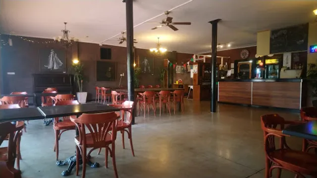 Rivadestra Pizza & Pasta