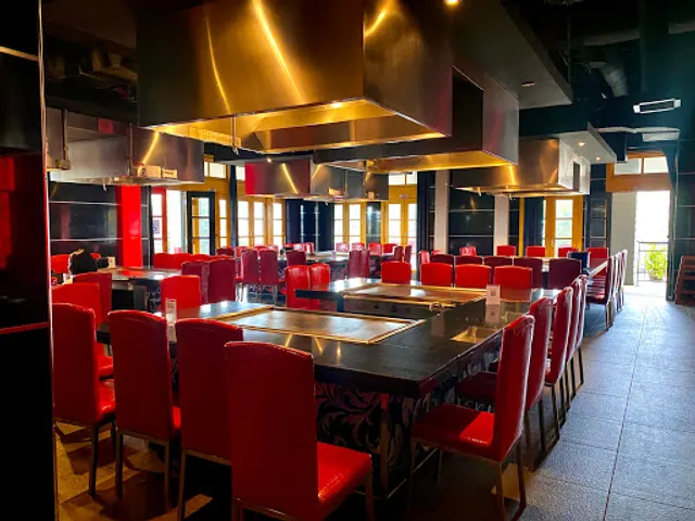 Koma Japanese Steakhouse and Sushi