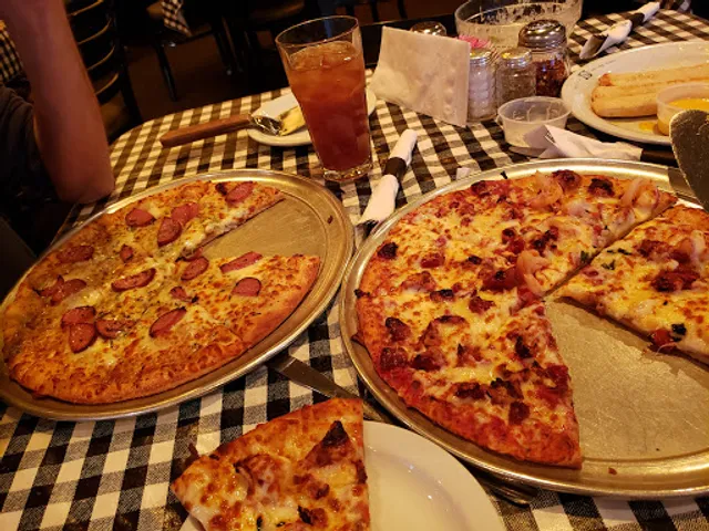 Puccini's Pizza Pasta-Oaklandon