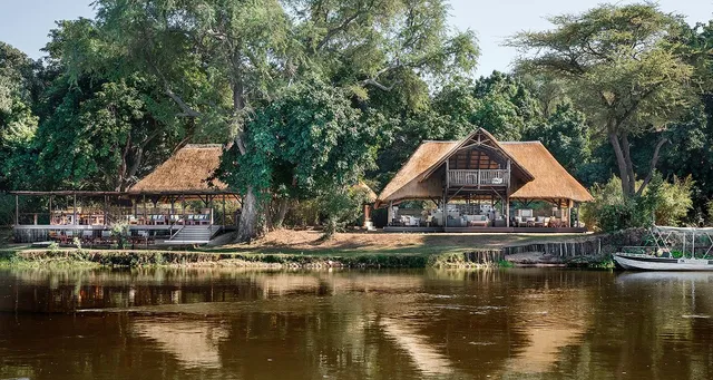 Chiawa Luxury Tented Camp