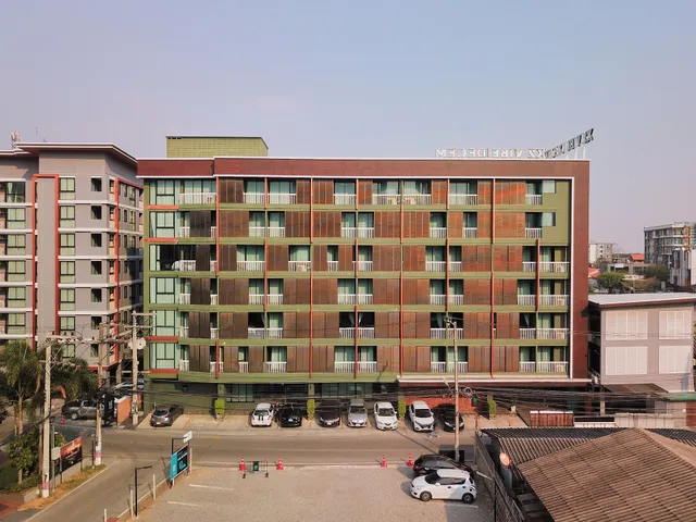 Cross Vibe Chiang Mai Decem Hotel