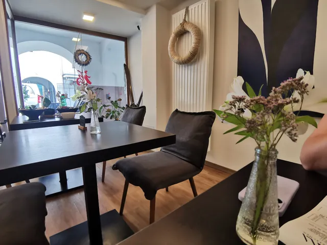 M. Li - ASIA KITCHEN