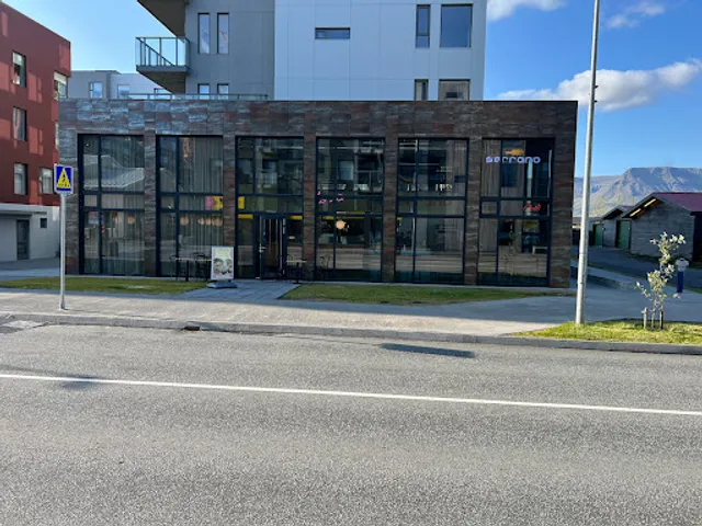 Serrano - Mosfellsbær