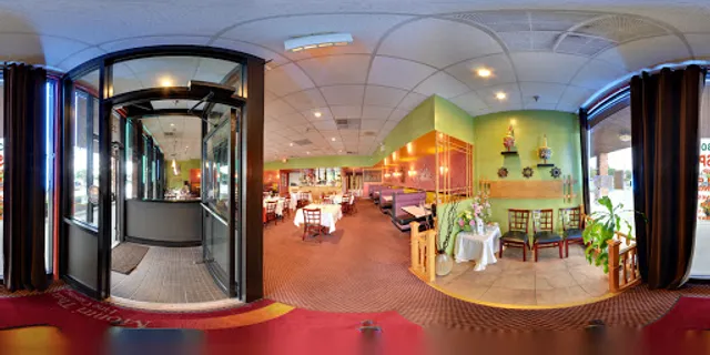 Montri Thai Fine Cuisine