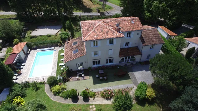 aux berges du saint ferreol