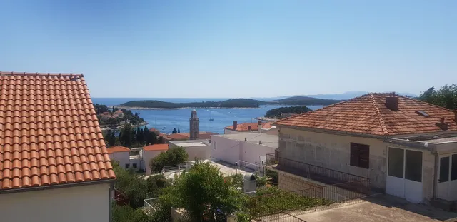 Tanya-Apartments and Rooms, Hvar