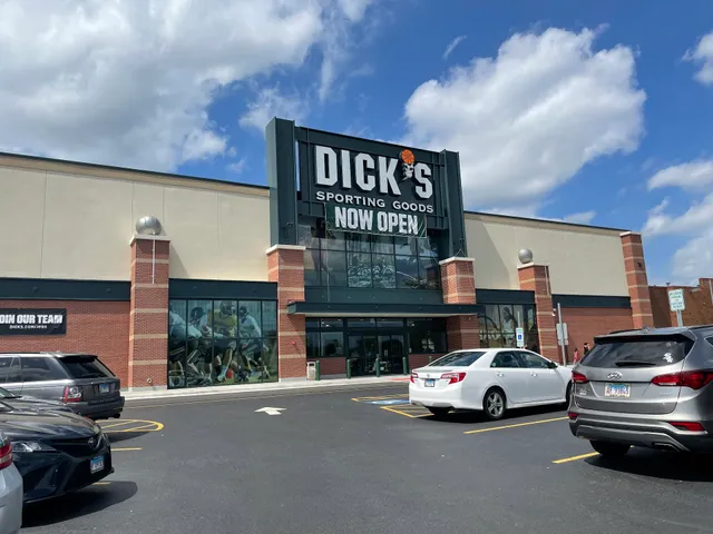 DICK'S Sporting Goods
