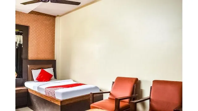 OYO 64277 Hotel Sakuntala
