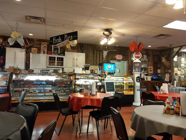 Amish Country Store & Restaurant