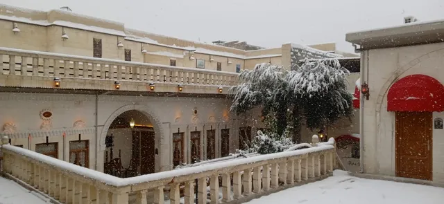 Kasr-ı Hayat Otel & Sıra Gecesi