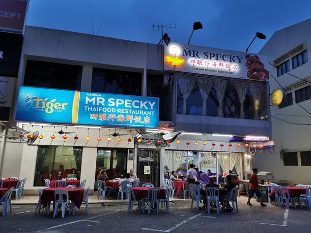Mr. Specky Tomyam Seafood Restaurant