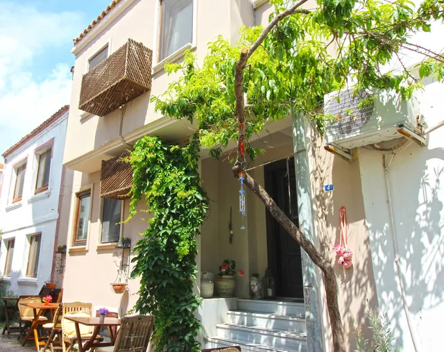 Bozcaada Öykü Butik Otel