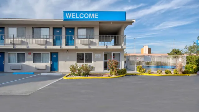 Studio 6 Albuquerque, NM – Midtown