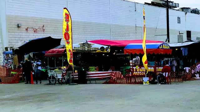 Tianguis Calle Séptima ( El Centro )