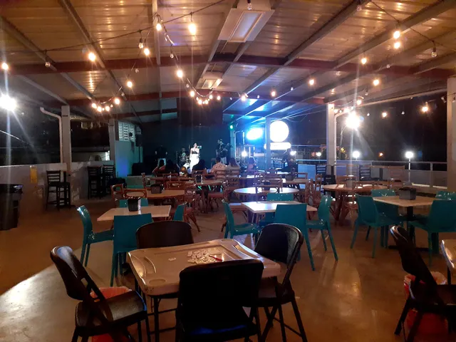 El Botecito Bar & Grill