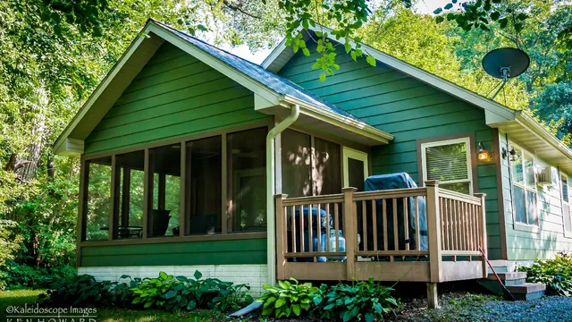 Horn's Ferry Hideaway Cabins