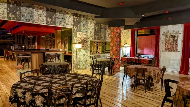 Tea House In Vere Garden