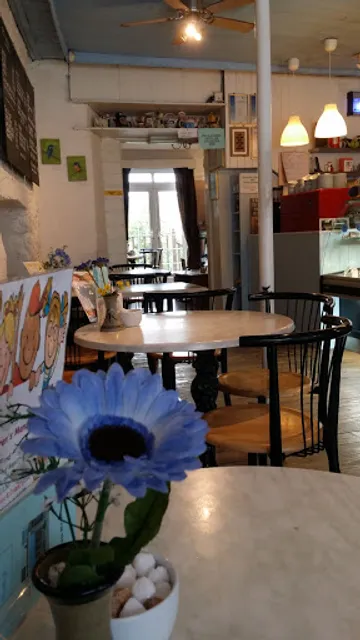 Harveys Of Chudleigh