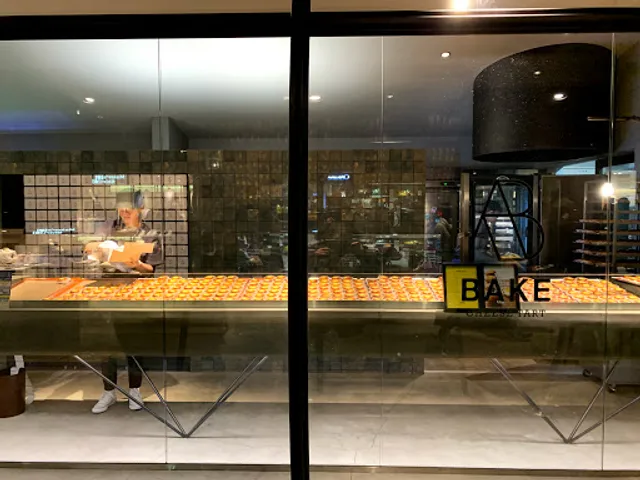 BAKE CHEESE TART Tenjin Underground Mall