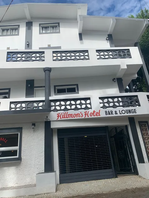 Hillmon's hotel bar & lounge