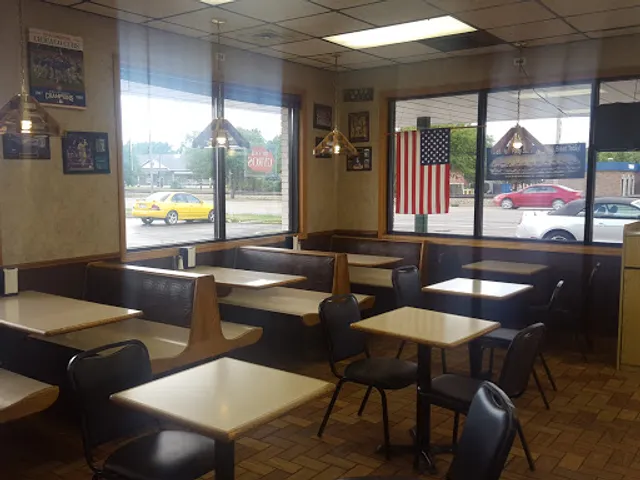 AJ's Hot Dogs, Subs & Gyros